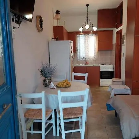 Apartamento Peaceful And Quiet Apartment. Alikí
